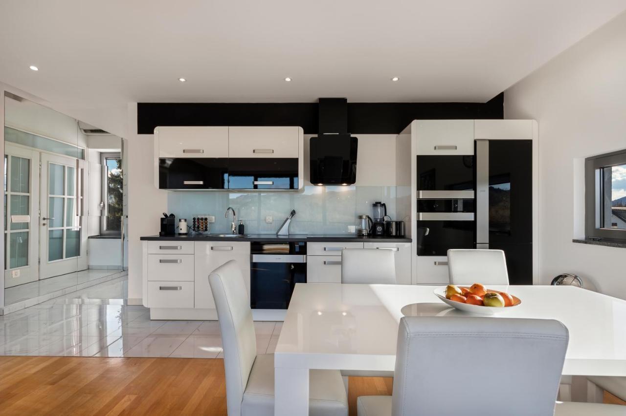 Contemporary Apartment With Rooftop Terrace In Maribor Dış mekan fotoğraf