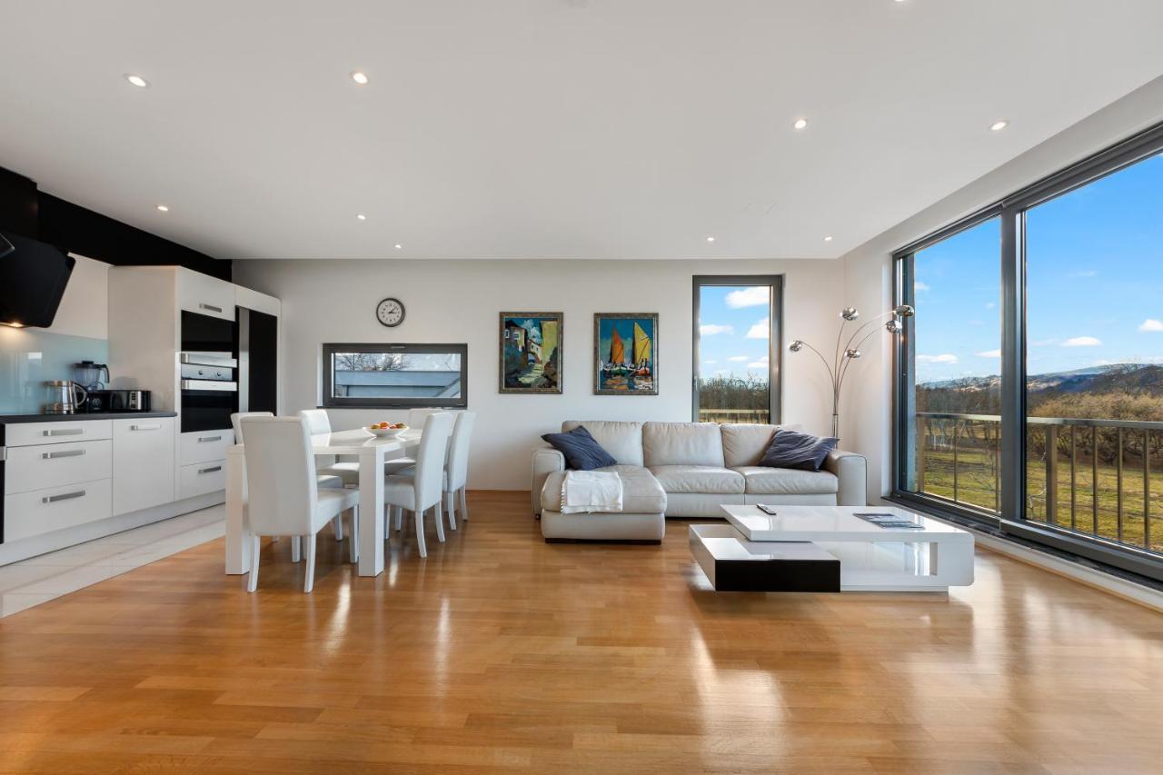 Contemporary Apartment With Rooftop Terrace In Maribor Dış mekan fotoğraf